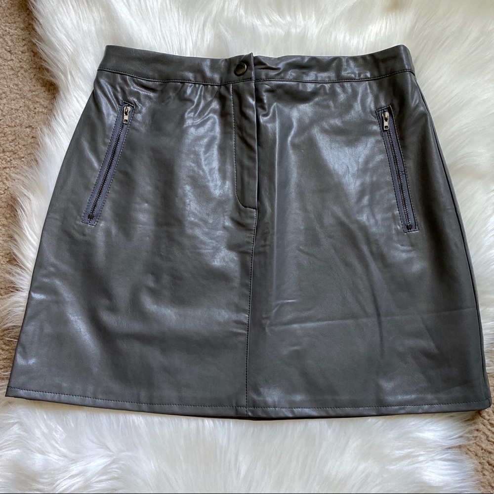 LF GREY MINT VANILLA LEATHER SKIRT ZIPPER POCKET